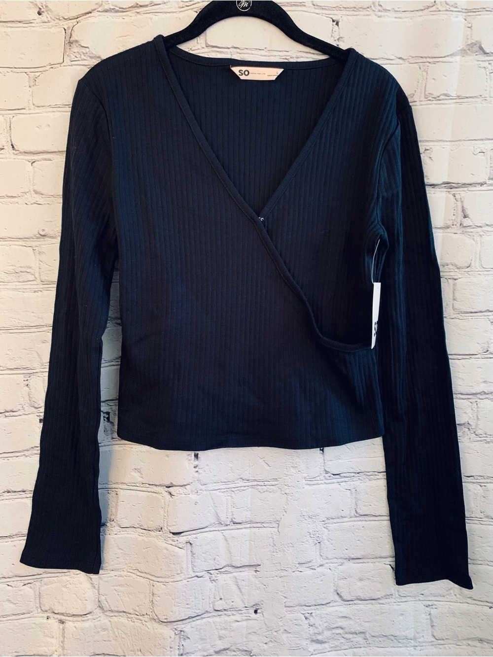 SO Black Ribbed Wrap-Front Long Sleeve Top Juniors Size Large